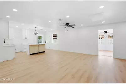 6402 W Orange Drive, Glendale, AZ 85301 - Photo 13