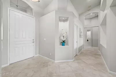 734 W Goldfinch Way, Chandler, AZ 85286 - Photo 3