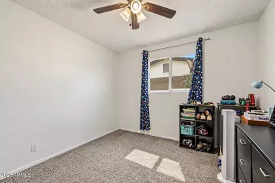 2512 N 48th Drive N, Phoenix, AZ 85035 - Photo 11