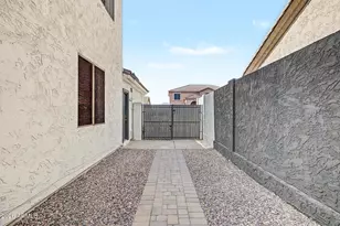 1638 W Frye Rd, Phoenix, AZ 85045 - Photo 47