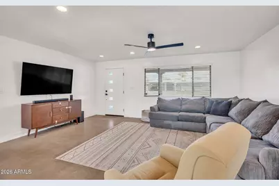 1225 E Seldon Lane, Phoenix, AZ 85020 - Photo 9