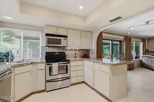 1001 E Aire Libre Ave, Phoenix, AZ 85022 - Photo 5
