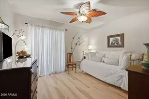 1001 E Aire Libre Ave, Phoenix, AZ 85022 - Photo 15
