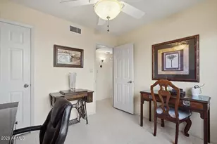 1001 E Aire Libre Ave, Phoenix, AZ 85022 - Photo 17