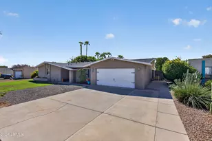 3227 E Corrine Dr, Phoenix, AZ 85032 - Photo 3