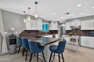 3227 E Corrine Dr, Phoenix, AZ 85032 - Photo 11