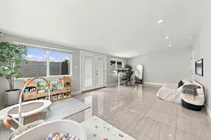 7323 E Almeria Rd, Scottsdale, AZ 85257 - Photo 13