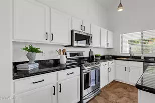 16033 S 17th Ln, Phoenix, AZ 85045 - Photo 15