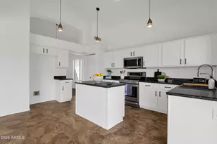 16033 S 17th Ln, Phoenix, AZ 85045 - Photo 13
