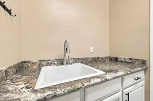 22215 N 51st St, Phoenix, AZ 85054 - Photo 51