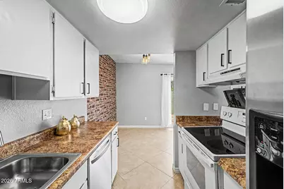 803 E Cochise Drive, Phoenix, AZ 85020 - Photo 5