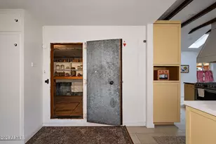 253 E Tremaine Dr, Chandler, AZ 85225 - Photo 25