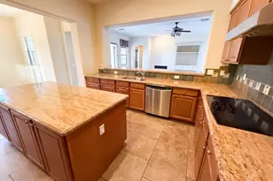 12435 W Red Hawk Dr, Peoria, AZ 85383 - Photo 7