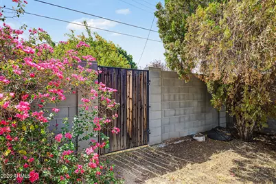 2109 W Keim Drive, Phoenix, AZ 85015 - Photo 29