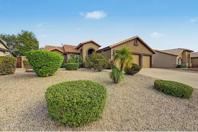 981 S Canal Drive, Gilbert, AZ 85296 - Photo 1