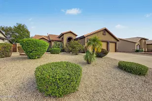 981 S Canal Dr, Gilbert, AZ 85296 - Photo 1