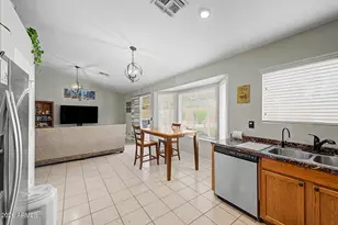 981 S Canal Dr, Gilbert, AZ 85296 - Photo 11