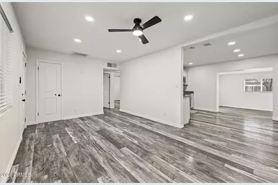 8221 N 31st Avenue, Phoenix, AZ 85051 - Photo 23