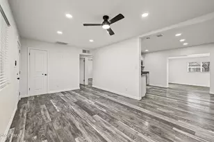 8221 N 31st Ave, Phoenix, AZ 85051 - Photo 23