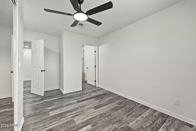 8221 N 31st Avenue, Phoenix, AZ 85051 - Photo 15