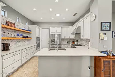 8163 N 13th Way, Phoenix, AZ 85020 - Photo 11