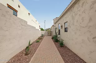 8163 N 13th Wy, Phoenix, AZ 85020 - Photo 5