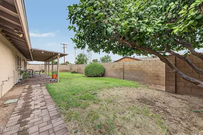 7759 N 33rd Avenue, Phoenix, AZ 85051 - Photo 23