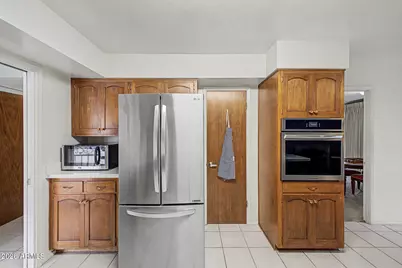7759 N 33rd Avenue, Phoenix, AZ 85051 - Photo 13