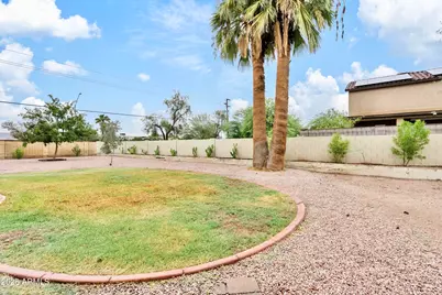 19048 N 6th Drive, Phoenix, AZ 85027 - Photo 21