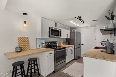 8580 E Indian School Road #E, Scottsdale, AZ 85251 - Photo 1
