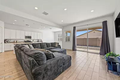 17599 W Victory Street, Goodyear, AZ 85338 - Photo 5