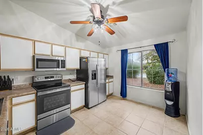 725 E Long Avenue, Buckeye, AZ 85326 - Photo 13