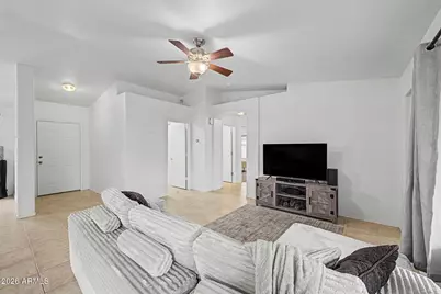 725 E Long Avenue, Buckeye, AZ 85326 - Photo 7