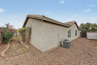 725 E Long Avenue, Buckeye, AZ 85326 - Photo 31