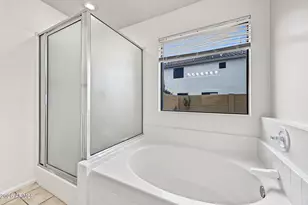 3357 E Blackhawk Dr, Phoenix, AZ 85050 - Photo 19