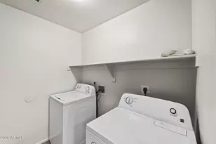 3357 E Blackhawk Dr, Phoenix, AZ 85050 - Photo 27