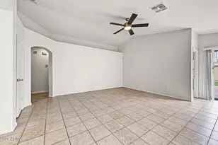 3357 E Blackhawk Dr, Phoenix, AZ 85050 - Photo 5