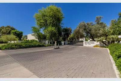4656 N 40th Street, Phoenix, AZ 85018 - Photo 1