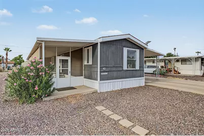 156 N Hawes Road #40, Mesa, AZ 85207 - Photo 1
