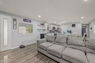 156 N Hawes Rd, Mesa, AZ 85207 - Photo 5