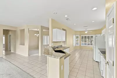 18373 N Shimmer Lane, Surprise, AZ 85374 - Photo 9