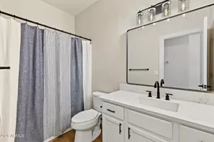 6680 S Tamarron Way, Chandler, AZ 85249 - Photo 15