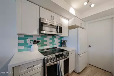 11032 N 28th Drive #303, Phoenix, AZ 85029 - Photo 3