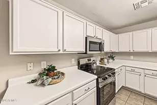 118 N 223rd Ave, Buckeye, AZ 85326 - Photo 9