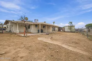 218 W Beautiful Ln, Phoenix, AZ 85041 - Photo 27