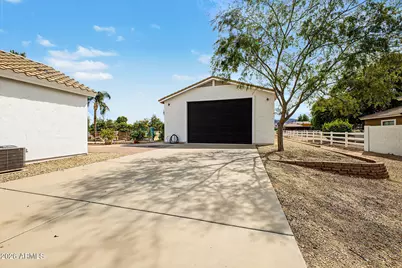 21039 E Pummelos Road, Queen Creek, AZ 85142 - Photo 5