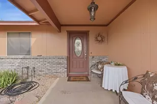 723 S Saguaro Dr, Apache Junction, AZ 85120 - Photo 5