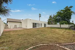 735 E Gable Ave, Mesa, AZ 85204 - Photo 31
