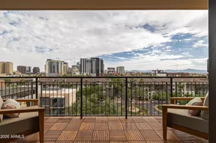 200 W Portland St, Phoenix, AZ 85003 - Photo 23