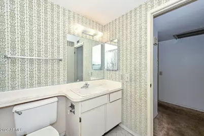 21002 N Welk Drive, Sun City, AZ 85373 - Photo 11